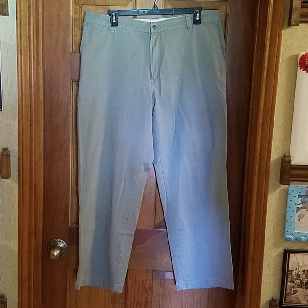 Columbia 40/32 Khaki 6 Pocket Pants